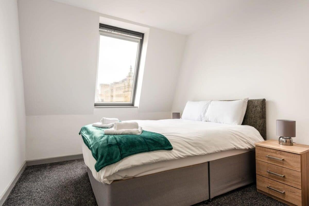 Modern 1 Bed Budget Apartment In Central 할리팩스 외부 사진